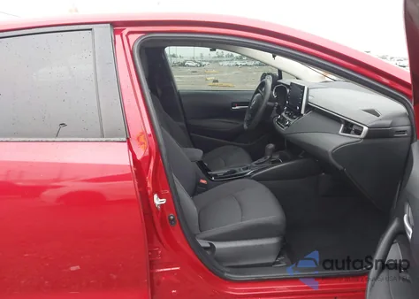 2020 Toyota Corolla Le z USA, uszkodzony, nr VIN JTDEPRAEXLJ110567